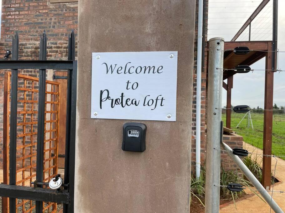 Protea Loft - Romantic Stay - No Load Shedding Hilton Exterior photo